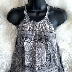 41 HAWTHORNE Black and White Patterned Tank Swing Top